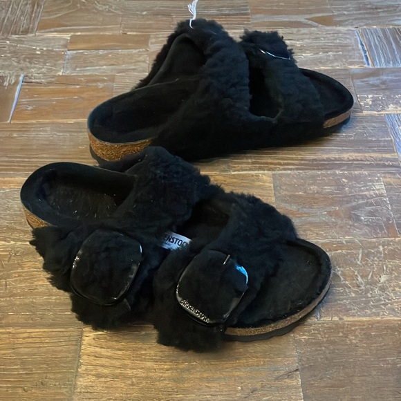 Birkenstock Arizona Genuine Shearling Sandals🖤 - Picture 6 of 12